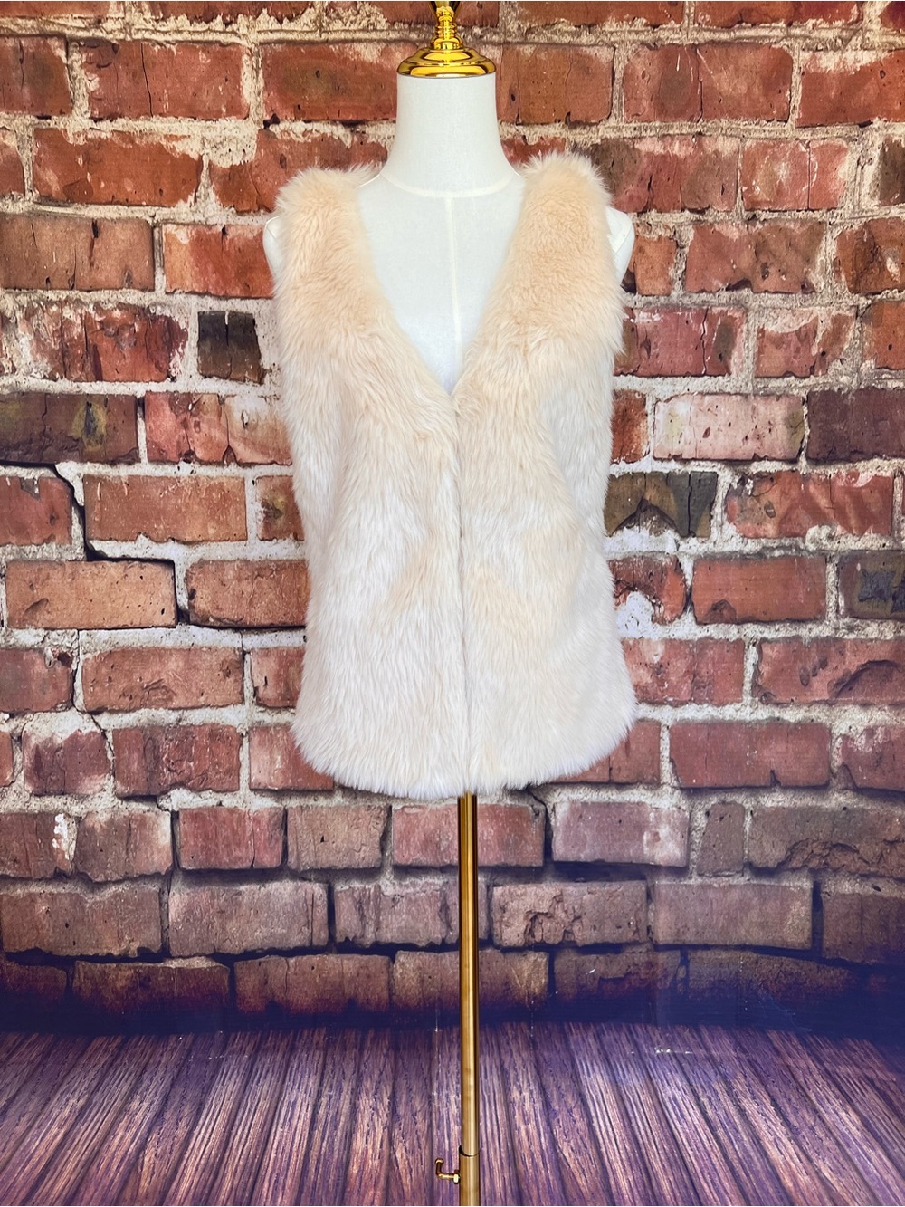 Cream Faux Fur Sleeveless Vest
